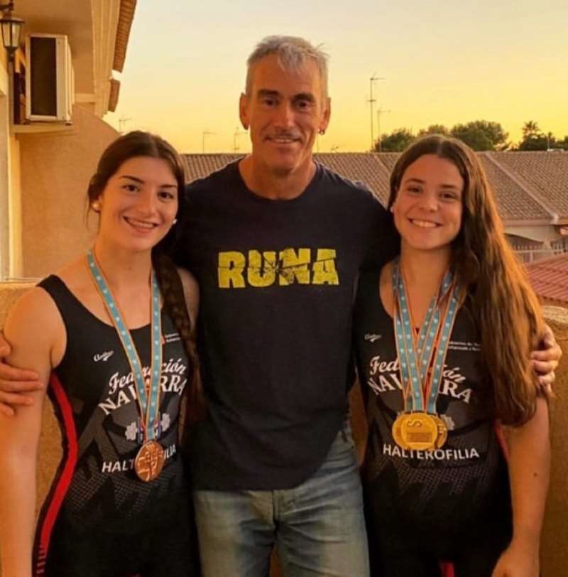 Lluvia de medallas y r&eacute;cords para las levantadoras navarras en el Campeonato de Espa&ntilde;a J&uacute;nior 2023